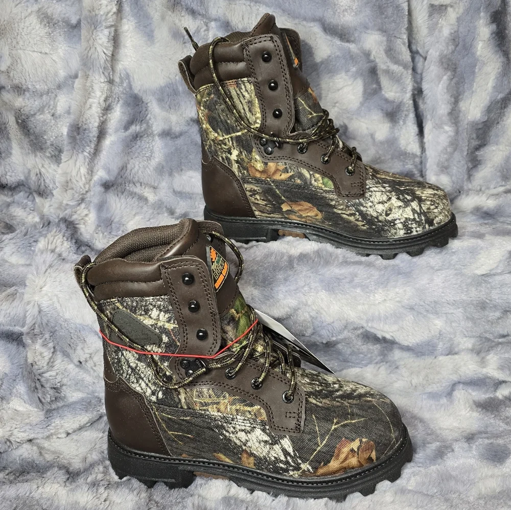 NWB Rocky BearClaw‎ Big Kids' Waterproof 1000G Insulated Outdoor Boot Size 4